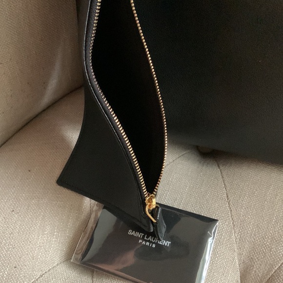 Authentic Saint Laurent Leather Purse - Picture 4 of 14